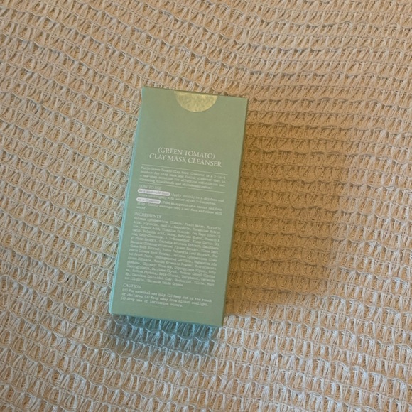 New in box Fully Green Tomato Clay Pack Face Cleanser Pore Refining - Picture 2 of 2